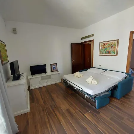 Maison Umberto I A Centro Apartment